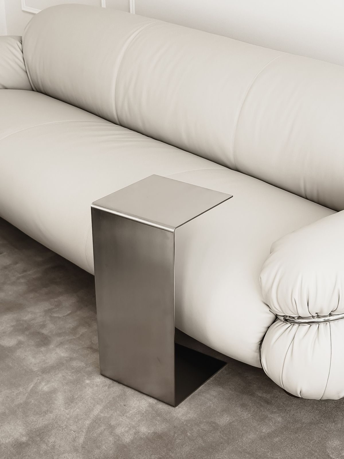 C Metal Table detail