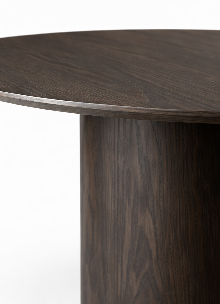 Round Pedestal Dining Table detail