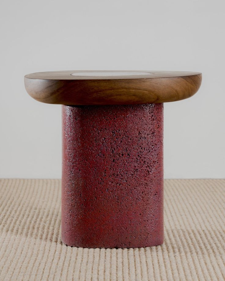 Totem Side Table detail